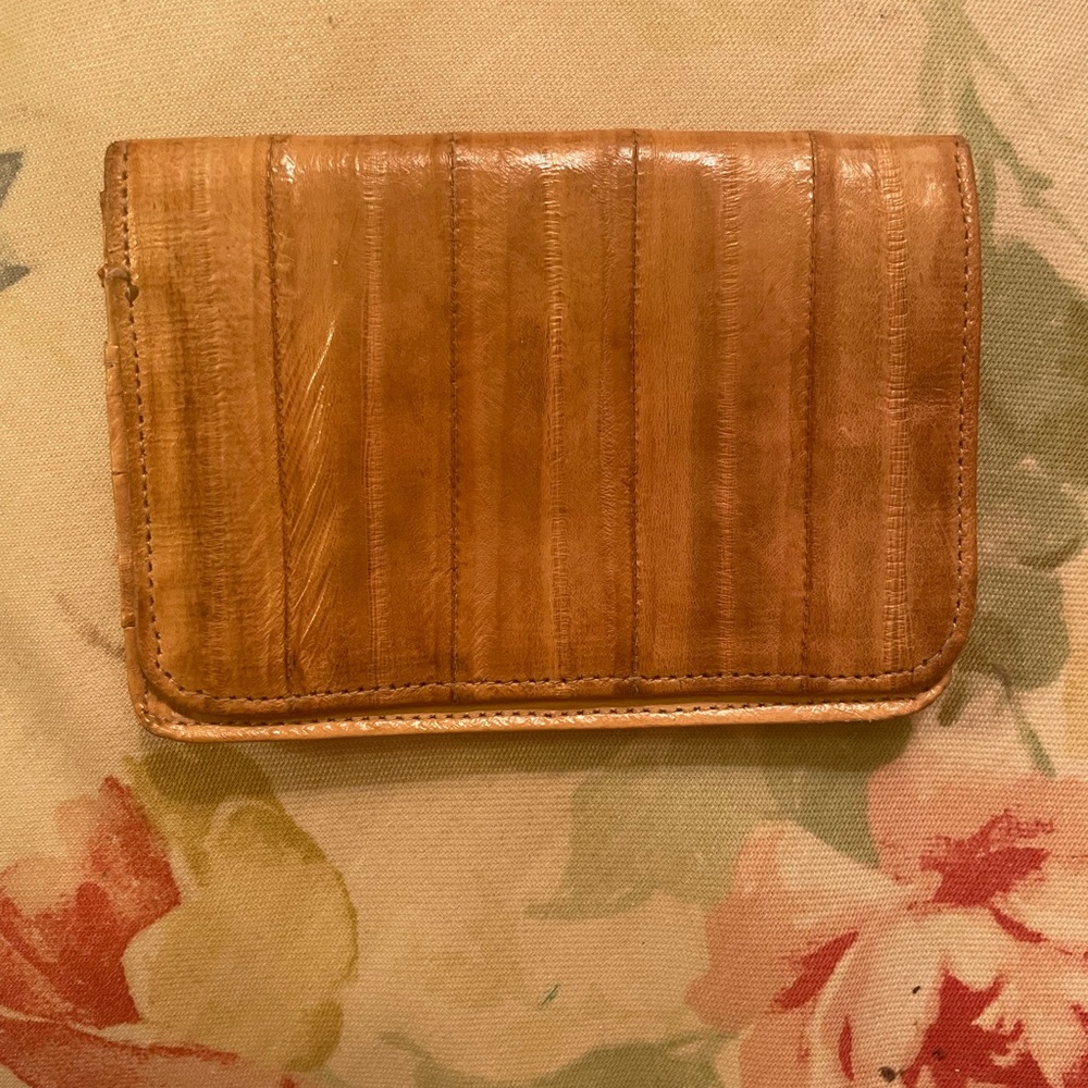 Vintage leather bifold wallet